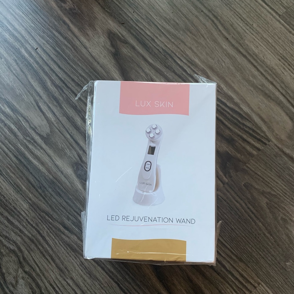 LED Rejuvenation Wand